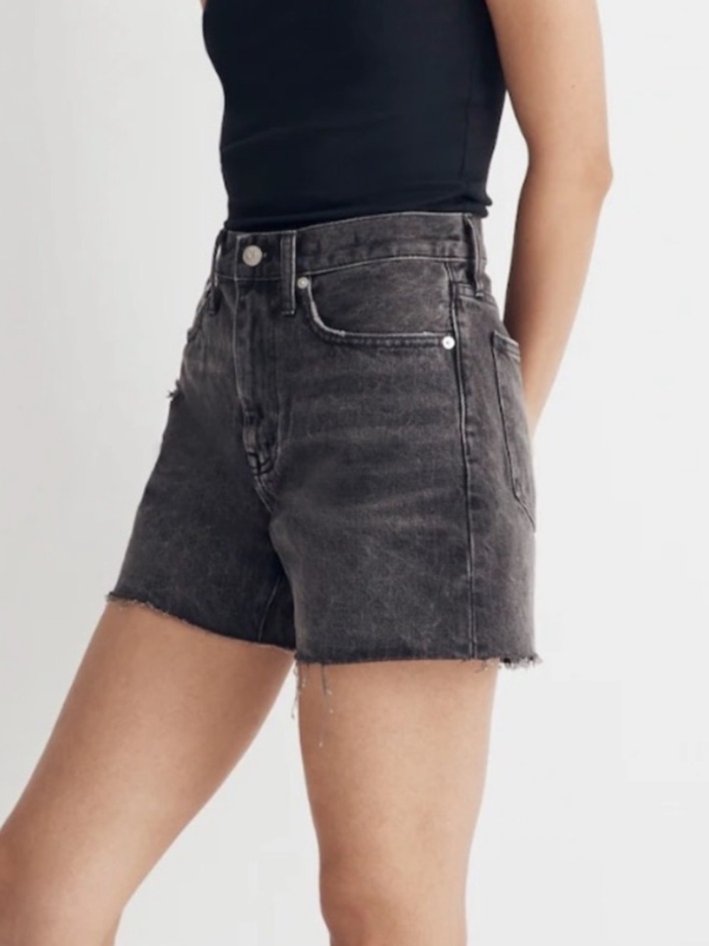 Madewell Relaxed mid length shorts